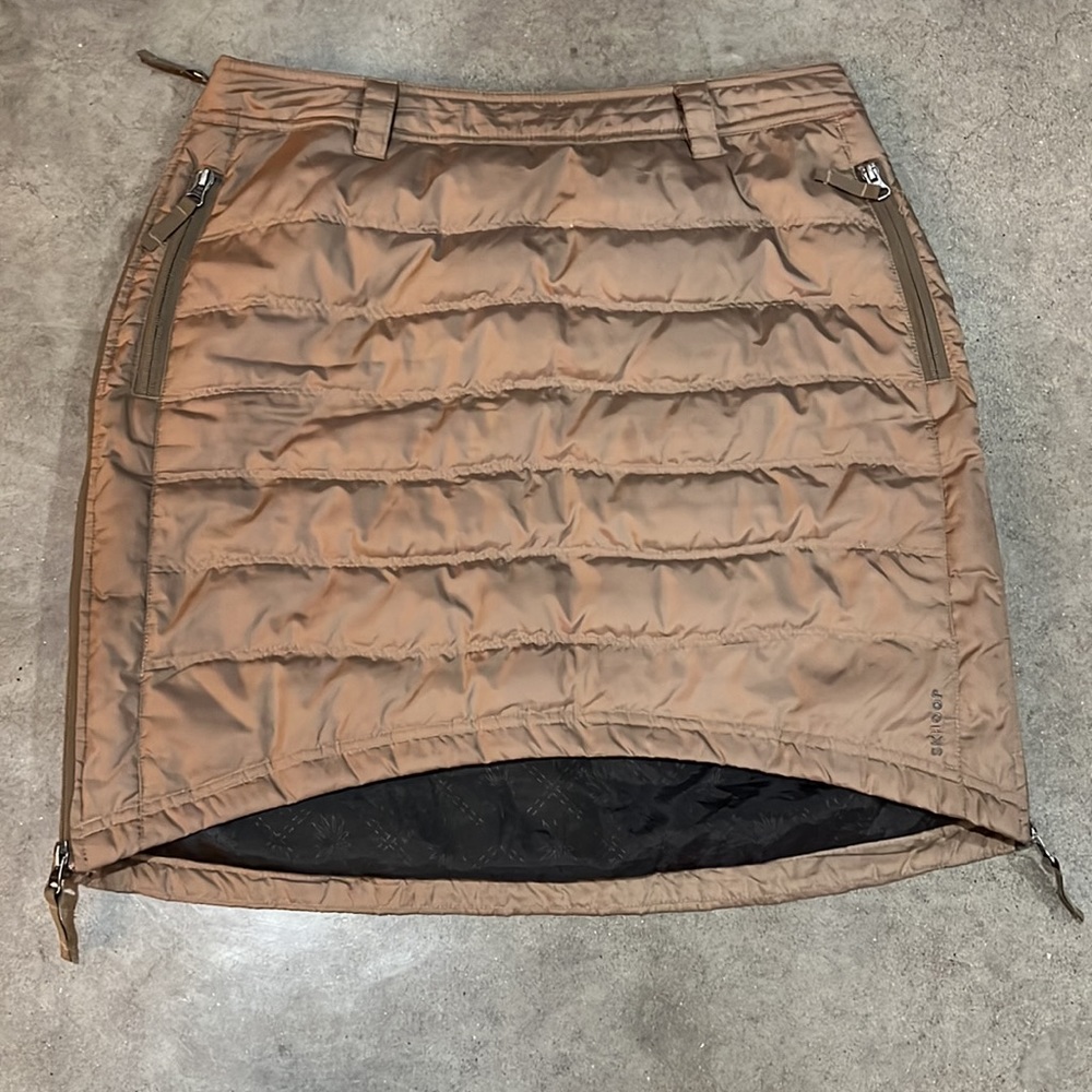 Tan Skhoop down short puffy skirt size Large